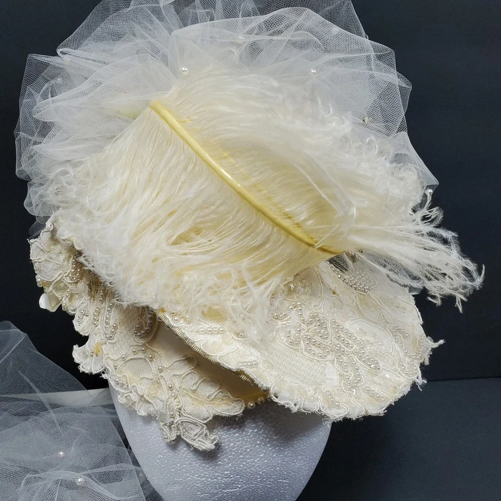 Vintage Mary Jean Bridal Veil Tulle Hat Womens Cream Lace Embellishments Feather